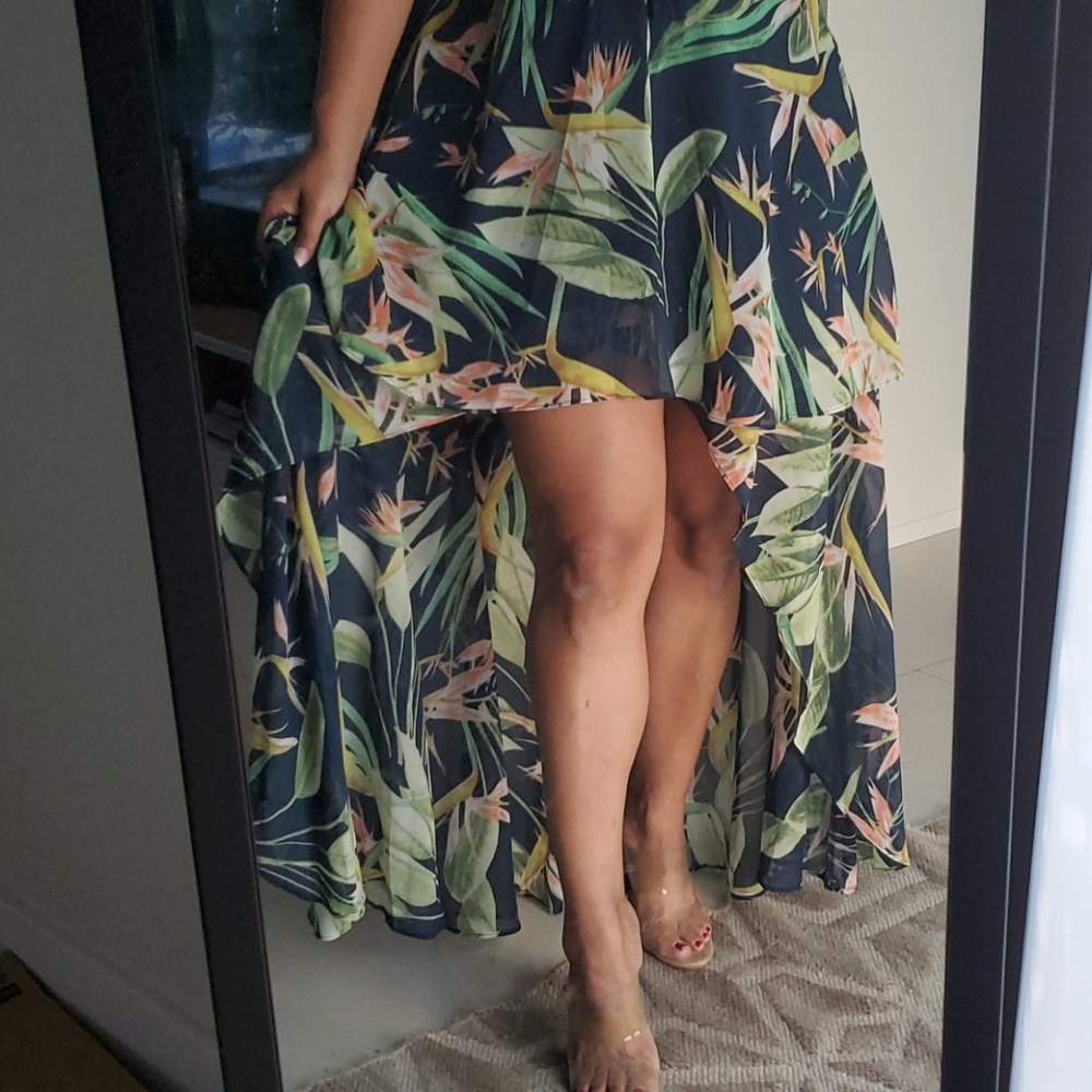 Tropical Ruffled Dress - Picture 2 of 8